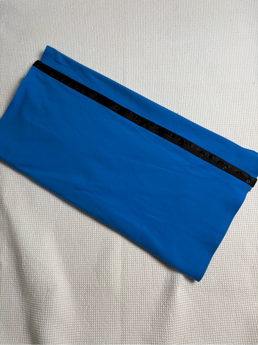 Lululemon Bright Blue Vinyasa Scarf with Black Snap-Trim Side
